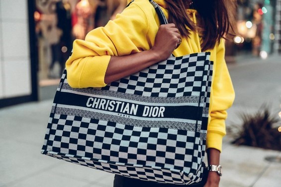 Мода на женские сумки 2019 - фото новинки, тенденции и тренды