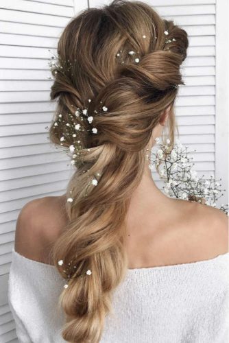 Romantic Messy Braid To Look Like A Princess #long #braids #flowers