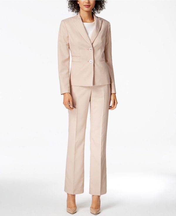 женский костюм мода 2020: с укороченными брюками
