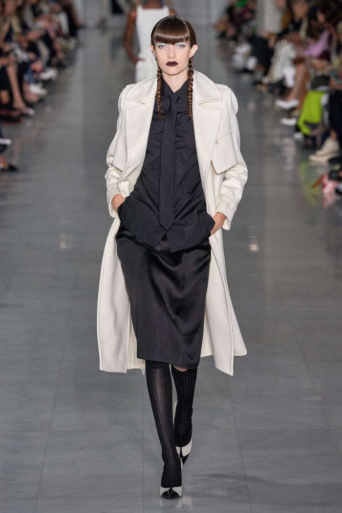 Модное пальто из коллекции весна 2020 Max Mara